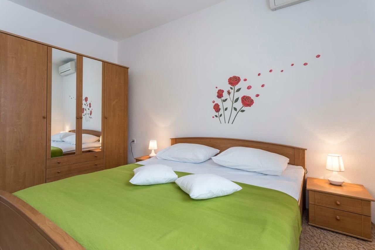 Apartmani Bezma Bol Esterno foto