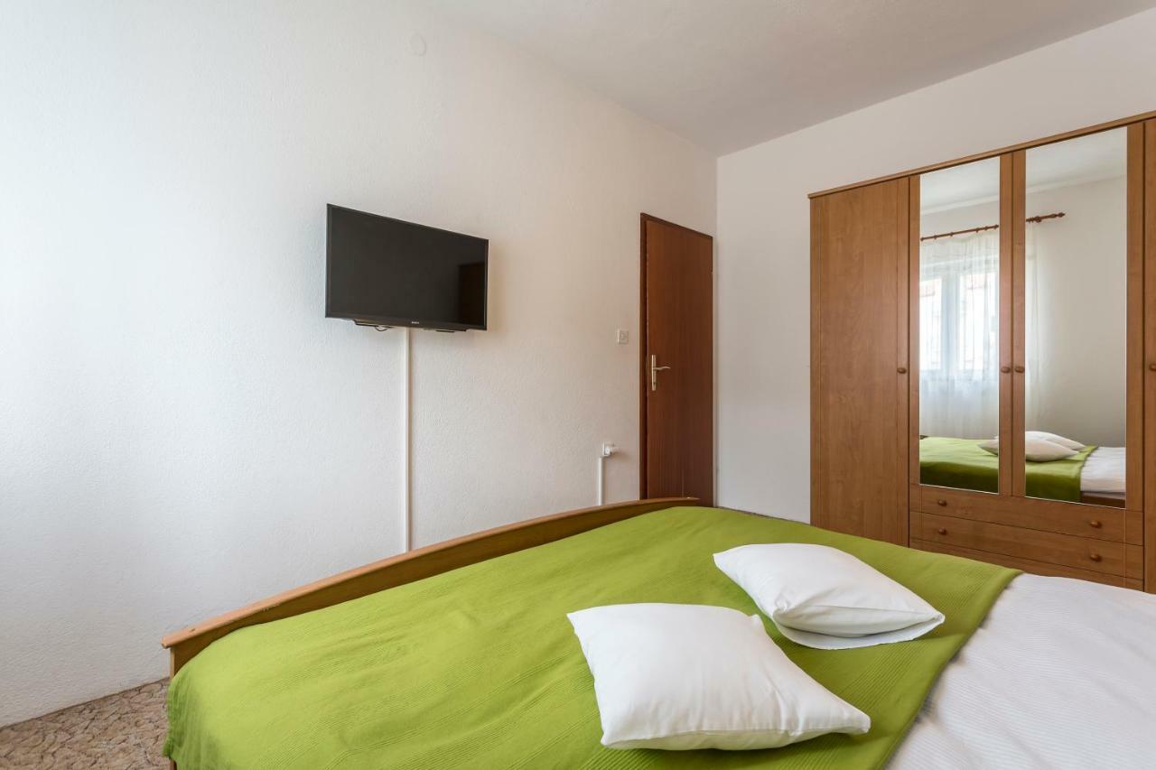 Apartmani Bezma Bol Esterno foto