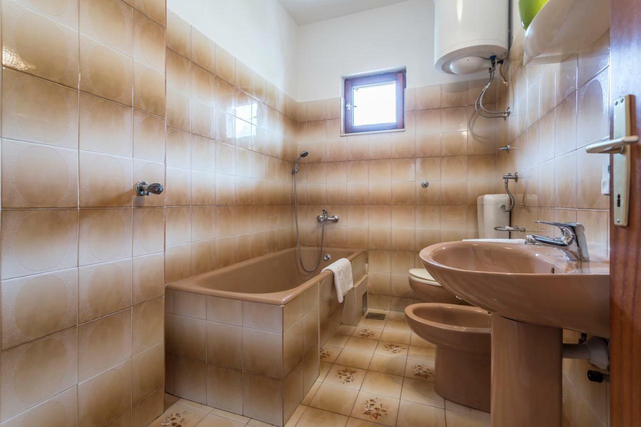 Apartmani Bezma Bol Esterno foto