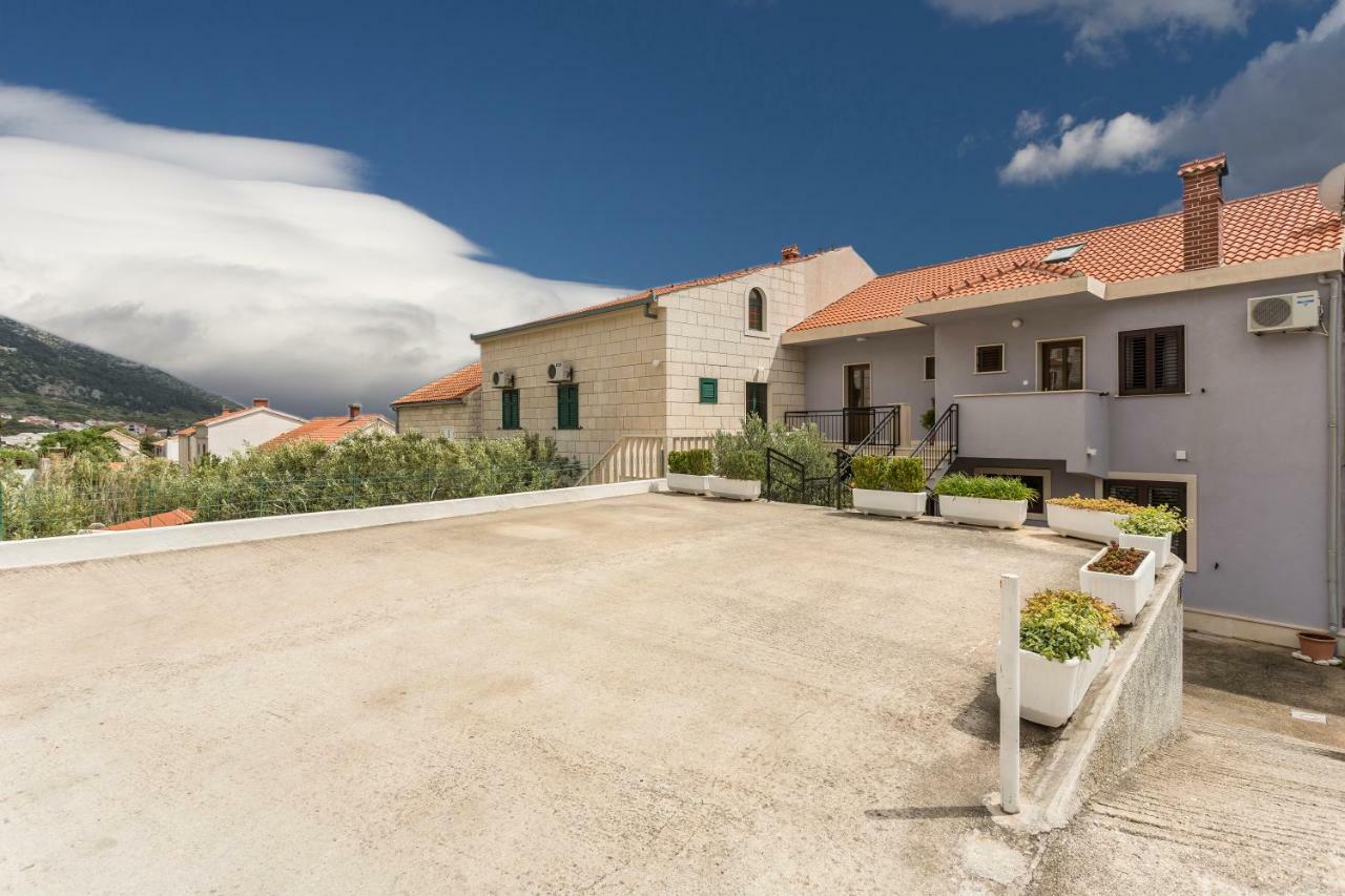 Apartmani Bezma Bol Esterno foto