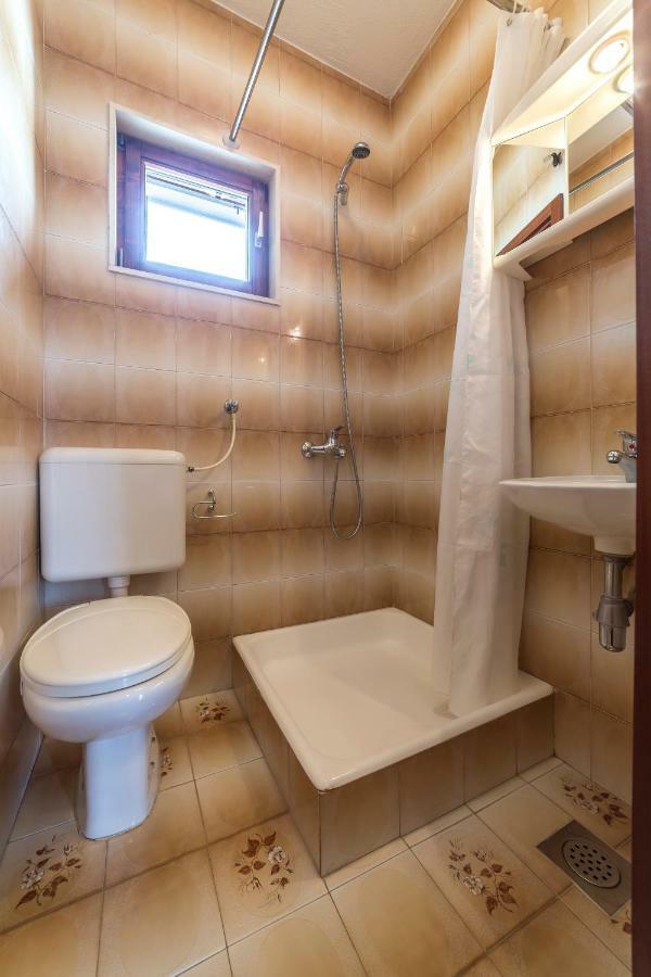 Apartmani Bezma Bol Esterno foto